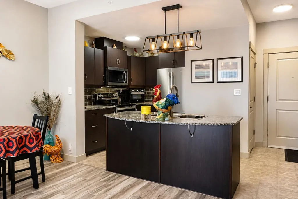 5605 Henwood Street SW Calgary AB t3e7r2