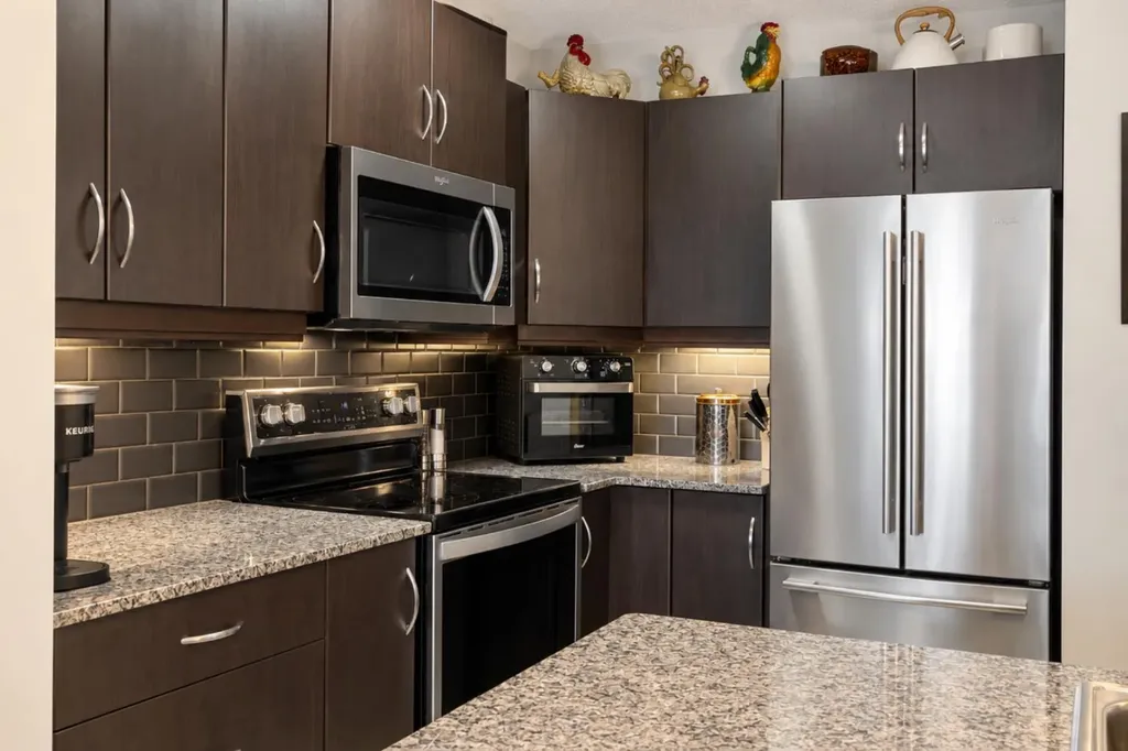 5605 Henwood Street SW Calgary AB t3e7r2