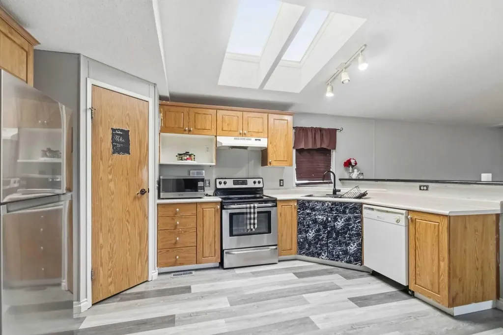 269 Mckinlay Crescent Fort Mcmurray AB T9K2M9