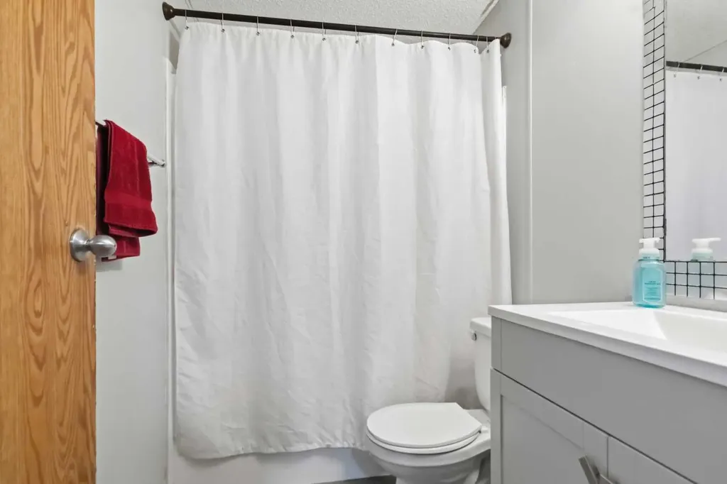 269 Mckinlay Crescent Fort Mcmurray AB T9K2M9