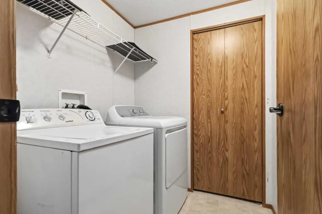 269 Mckinlay Crescent Fort Mcmurray AB T9K2M9