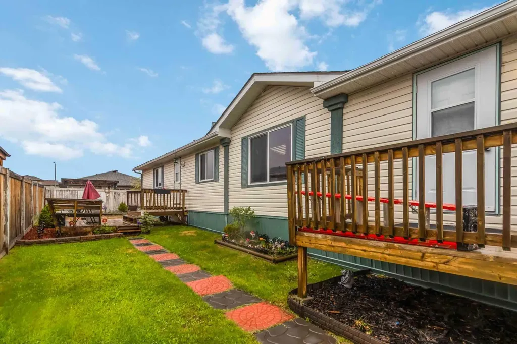 269 Mckinlay Crescent Fort Mcmurray AB T9K2M9
