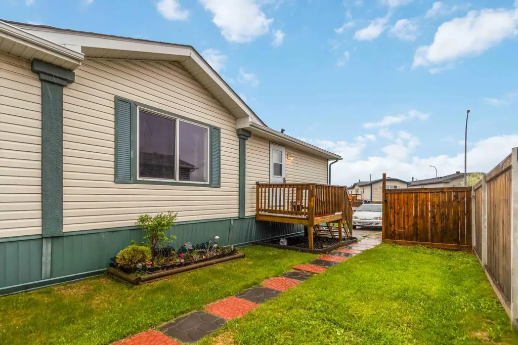 269 Mckinlay Crescent Fort Mcmurray AB T9K2M9