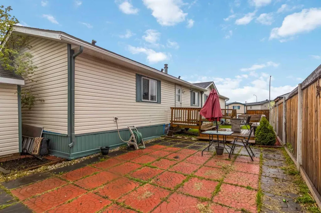 269 Mckinlay Crescent Fort Mcmurray AB T9K2M9