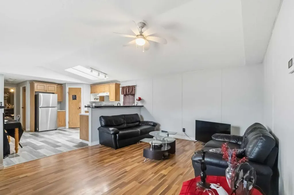 269 Mckinlay Crescent Fort Mcmurray AB T9K2M9