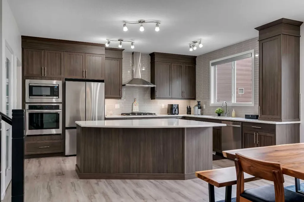 273 Carringwood Close NW Calgary AB T3P 2B1
