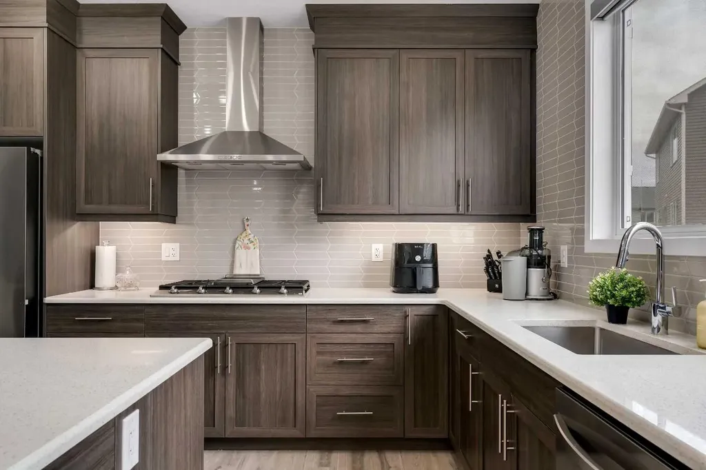 273 Carringwood Close NW Calgary AB T3P 2B1