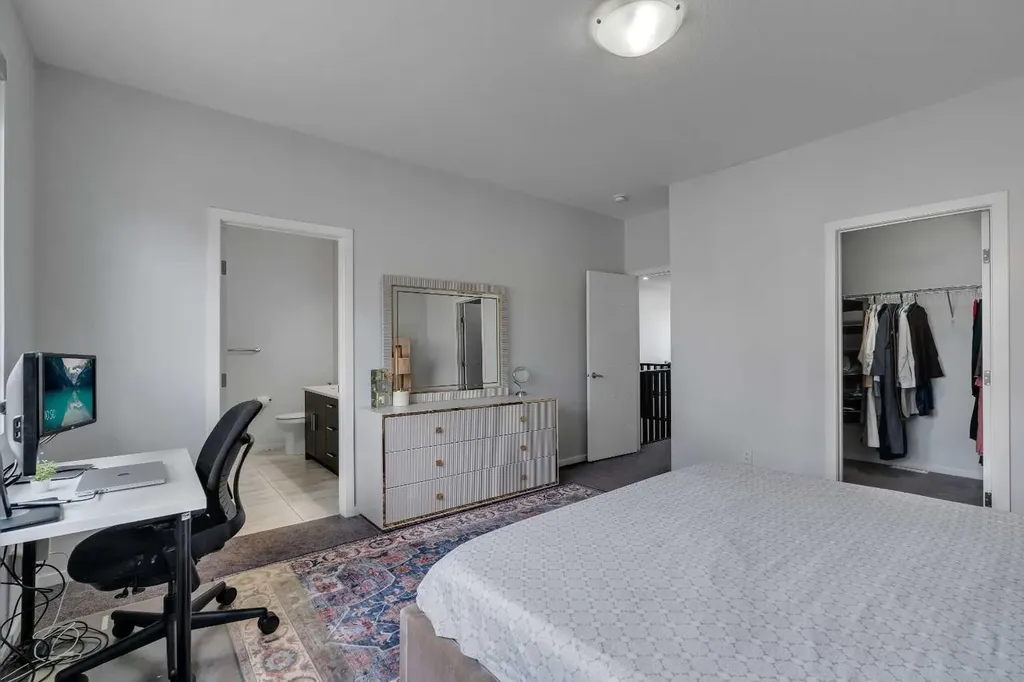 273 Carringwood Close NW Calgary AB T3P 2B1