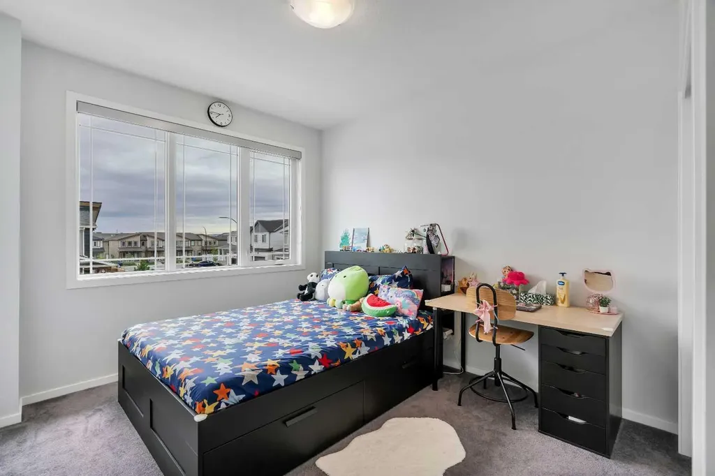 273 Carringwood Close NW Calgary AB T3P 2B1