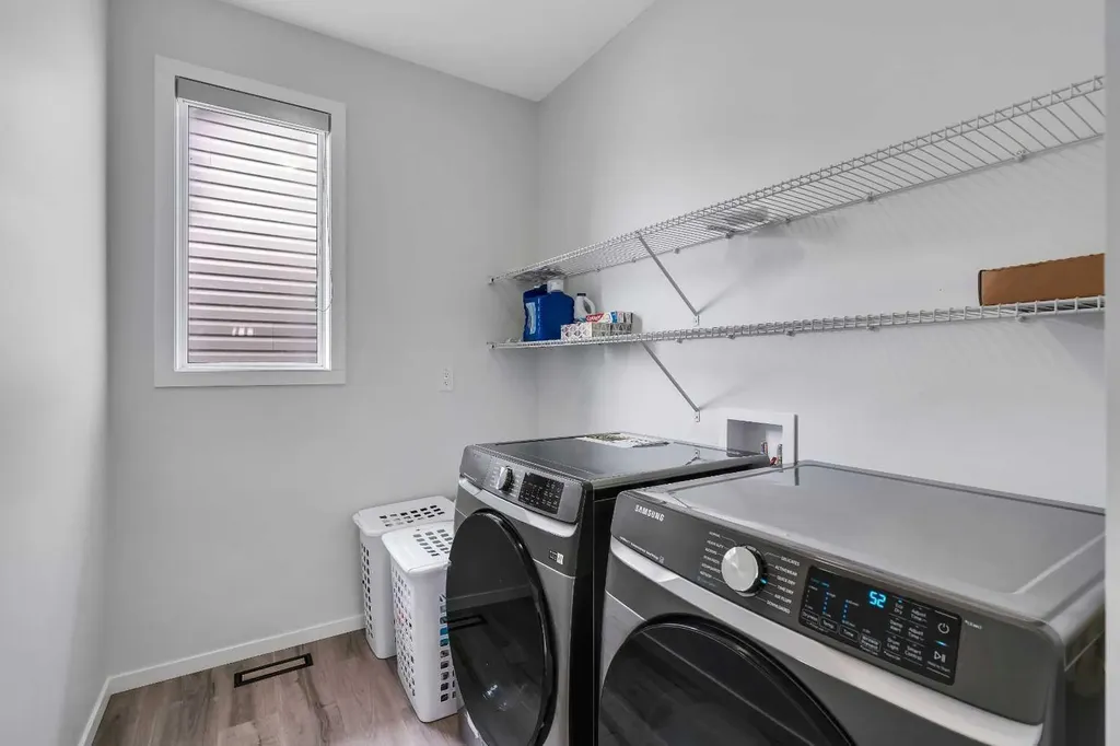 273 Carringwood Close NW Calgary AB T3P 2B1