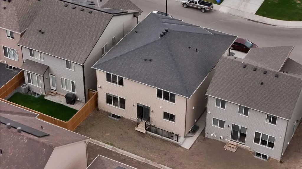 273 Carringwood Close NW Calgary AB T3P 2B1