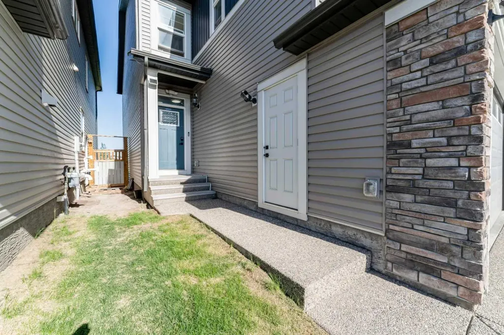 124 Cornerbrook Green NE Calgary AB T3N2B5
