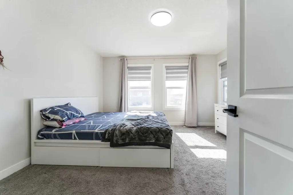 124 Cornerbrook Green NE Calgary AB T3N2B5