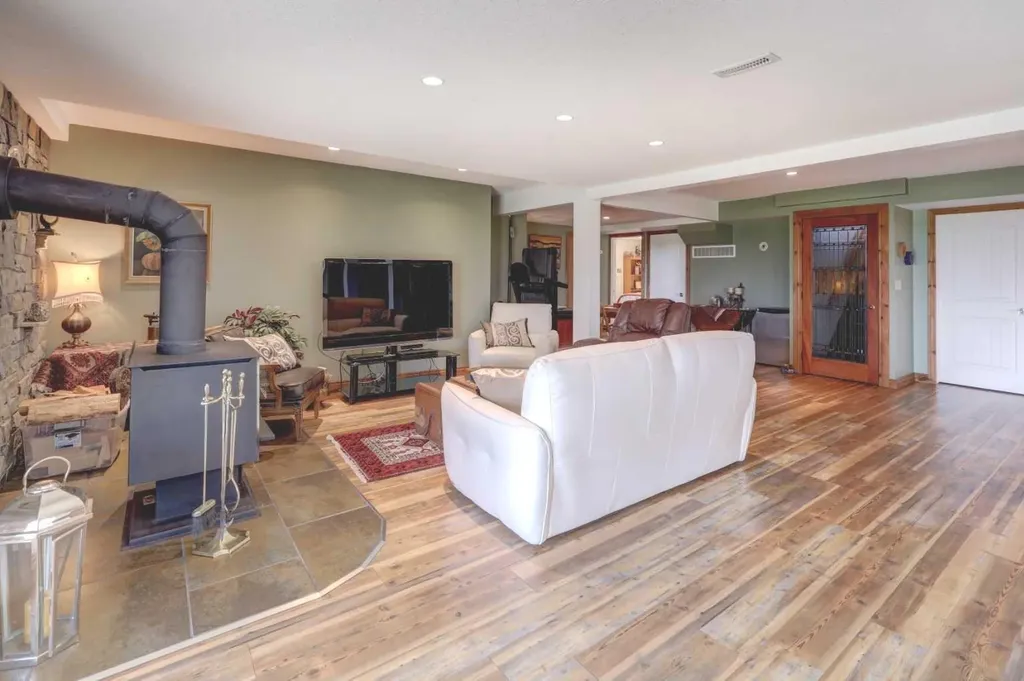 274133 Range Road 252 NE Rural Rocky View County AB T0M 0G0