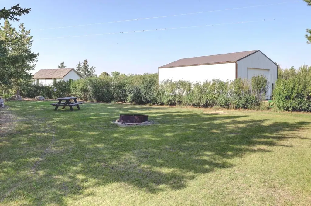 274133 Range Road 252 NE Rural Rocky View County AB T0M 0G0