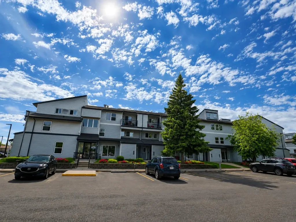 7201 Poplar Drive Grande Prairie AB T8V 6C5