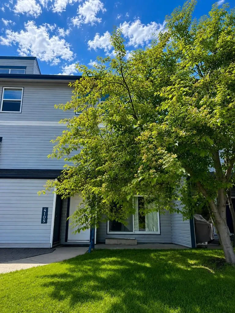 7201 Poplar Drive Grande Prairie AB T8V 6C5