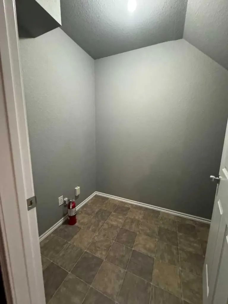 7201 Poplar Drive Grande Prairie AB T8V 6C5