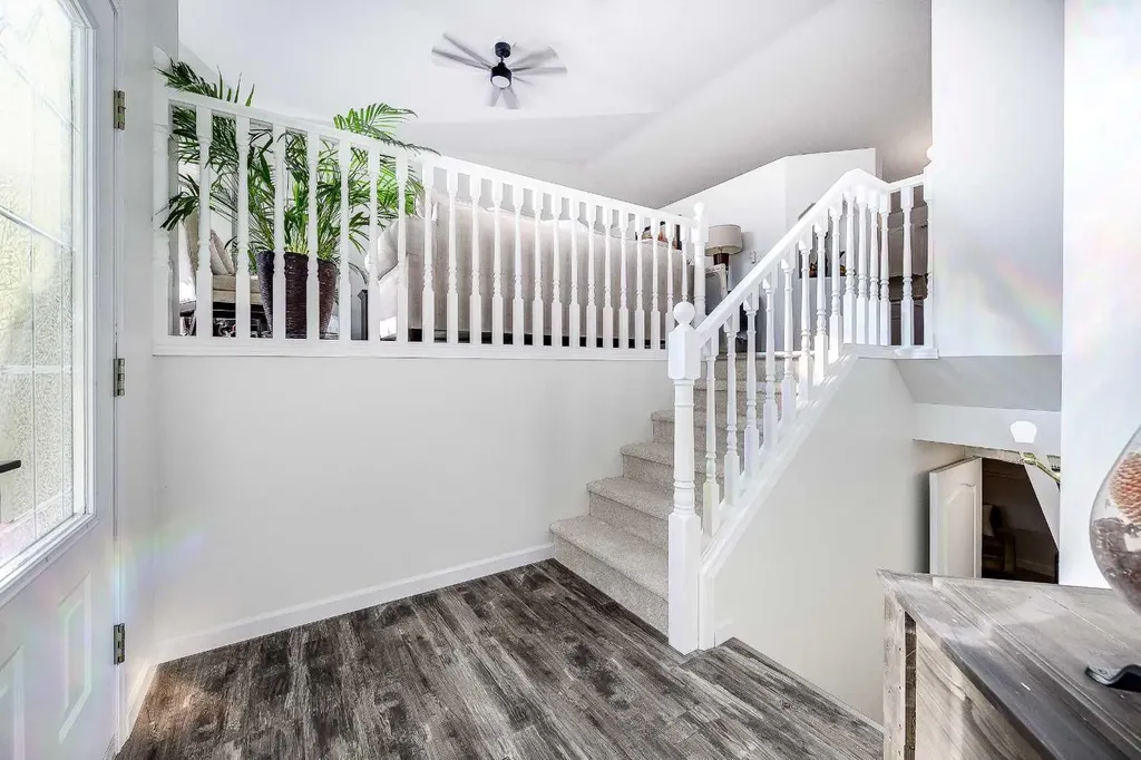 50 Livingston Close Lacombe AB T4L 2J3
