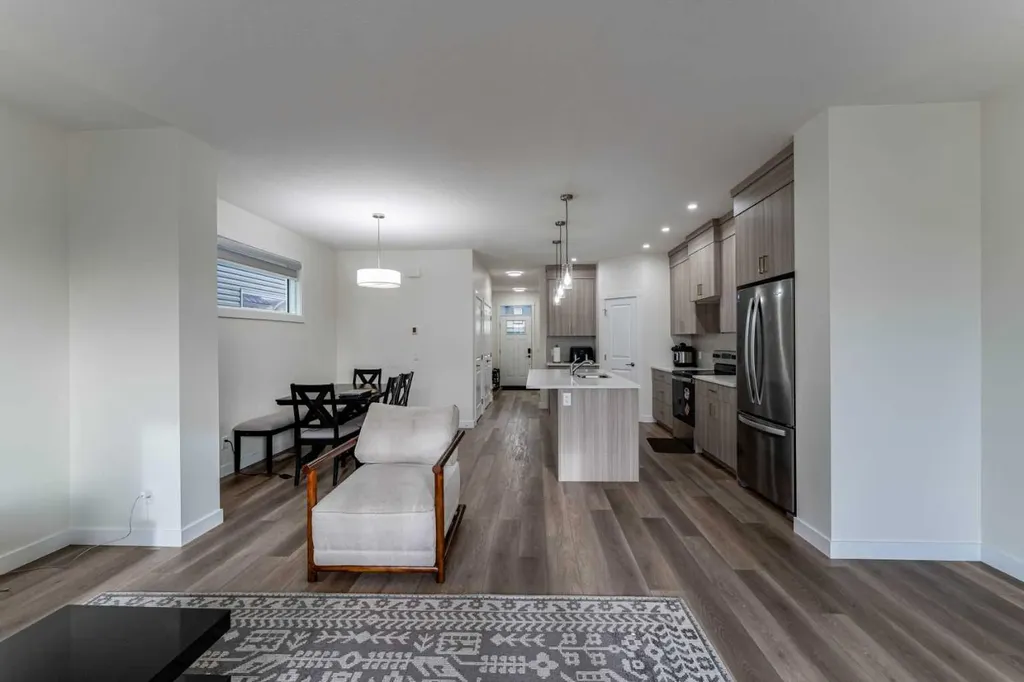 3222 Chinook Winds Drive SW Airdrie AB T4B 0R7