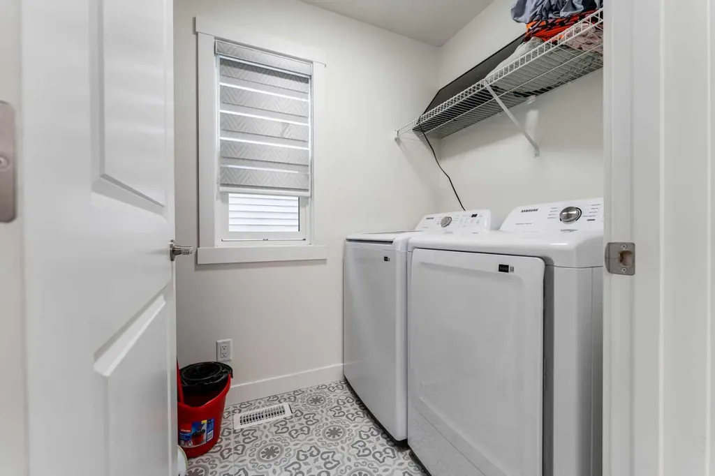 3222 Chinook Winds Drive SW Airdrie AB T4B 0R7