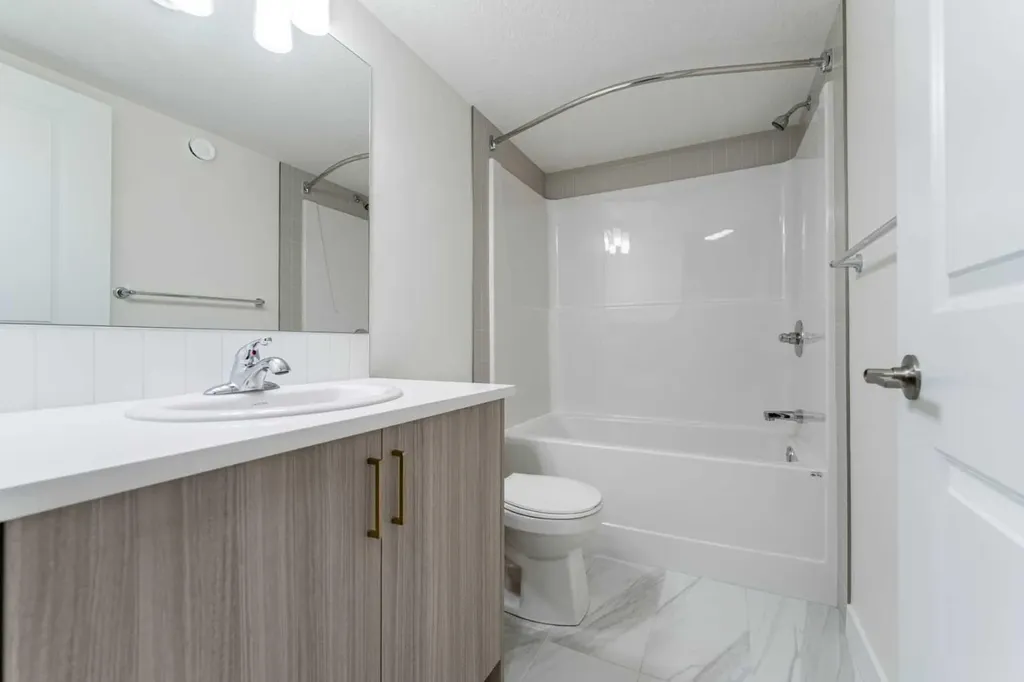 3222 Chinook Winds Drive SW Airdrie AB T4B 0R7