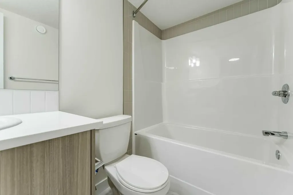 3222 Chinook Winds Drive SW Airdrie AB T4B 0R7