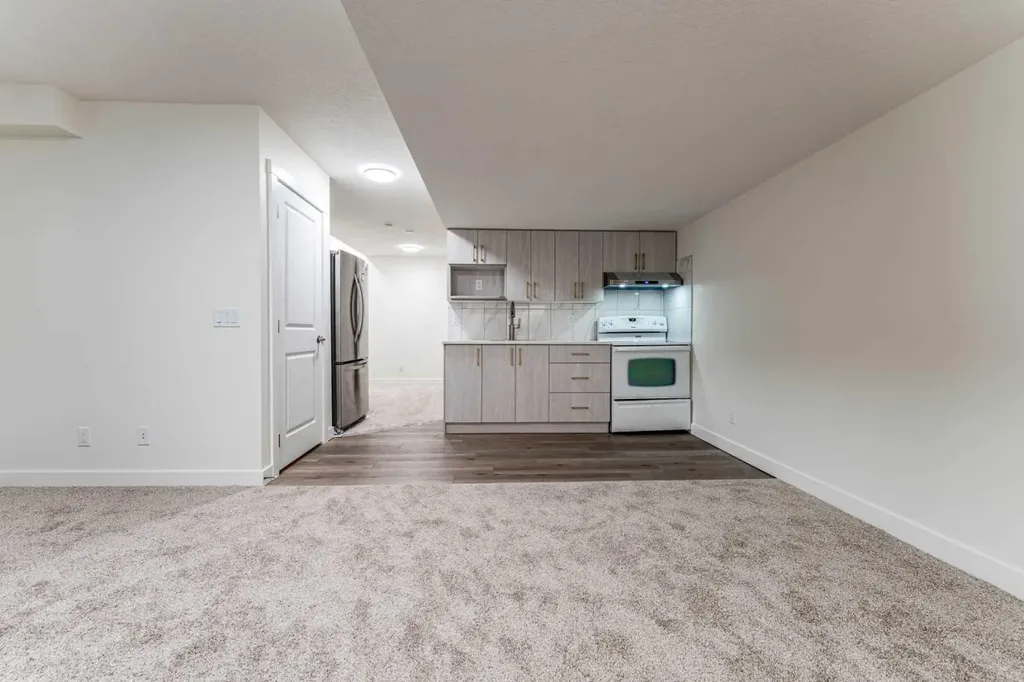 3222 Chinook Winds Drive SW Airdrie AB T4B 0R7