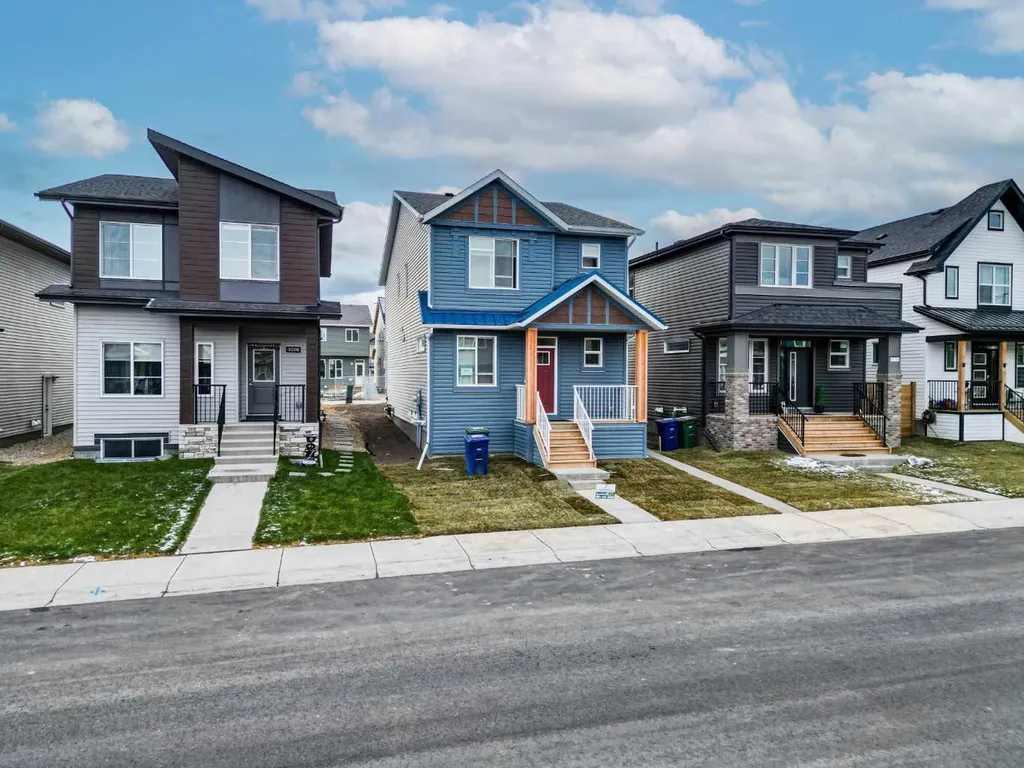 3222 Chinook Winds Drive SW Airdrie AB T4B 0R7