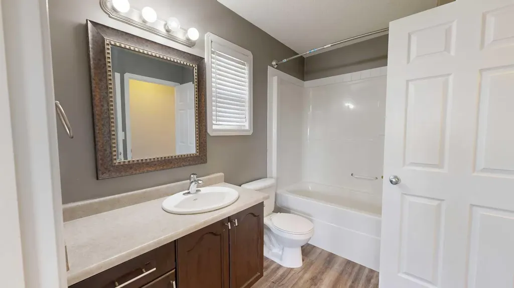 10518 72 Avenue Grande Prairie AB T8W 2S6