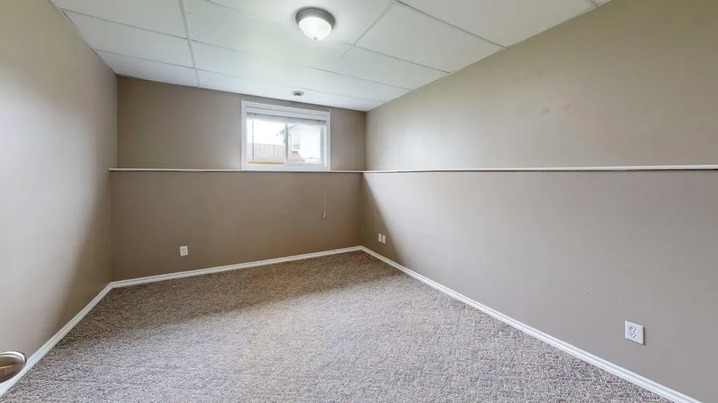 10518 72 Avenue Grande Prairie AB T8W 2S6