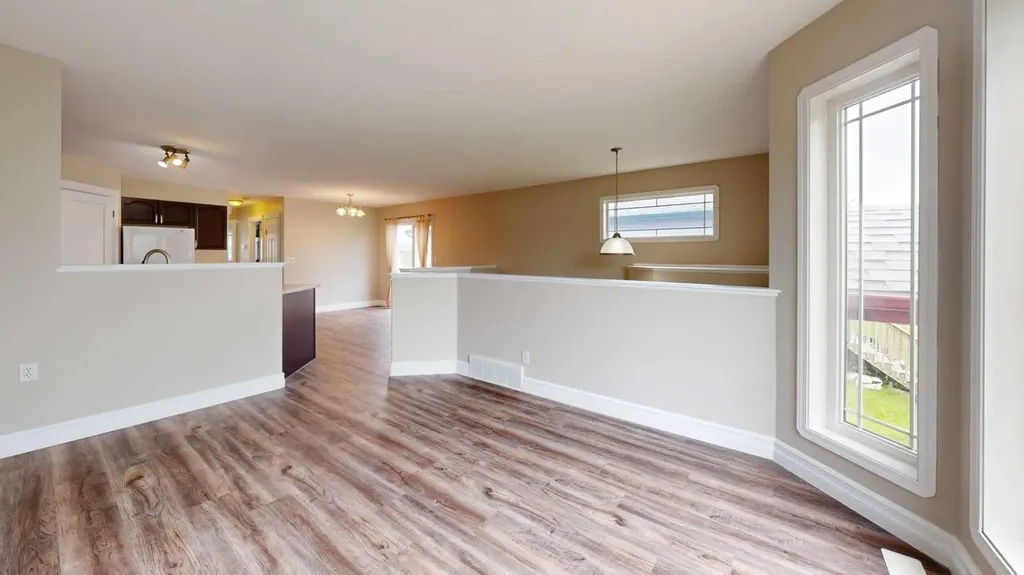 10518 72 Avenue Grande Prairie AB T8W 2S6