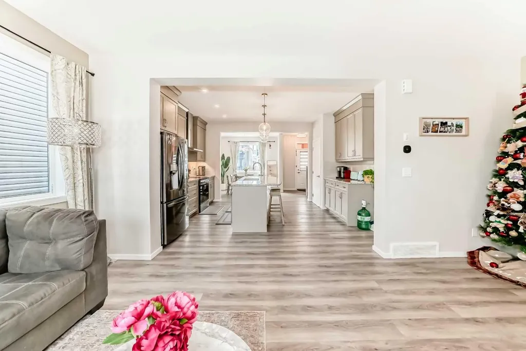 131 Carringham Road NW Calgary AB T3P 1V3