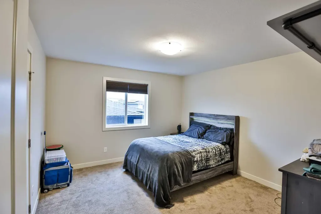 865 Atlantic Cove W Lethbridge AB T1J 5M4