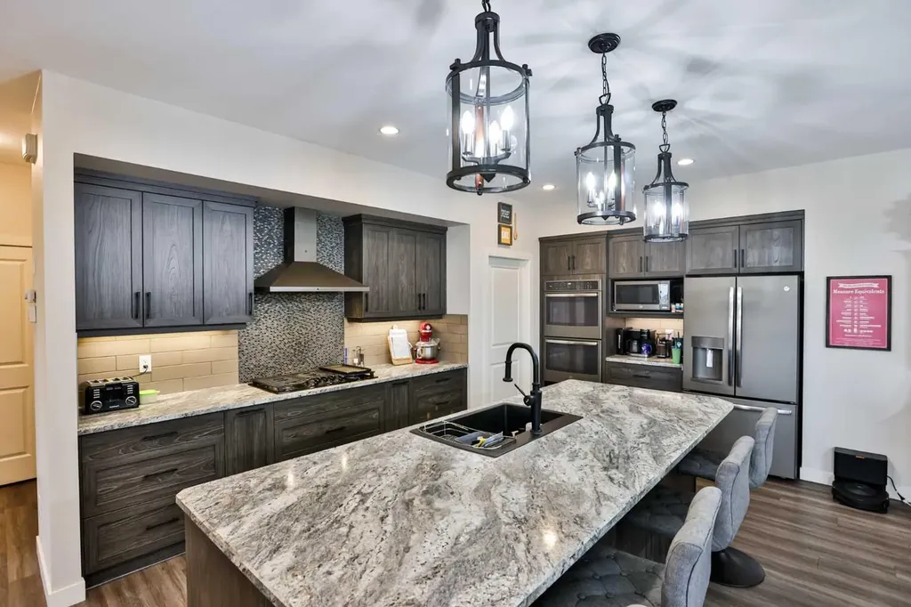 865 Atlantic Cove W Lethbridge AB T1J 5M4