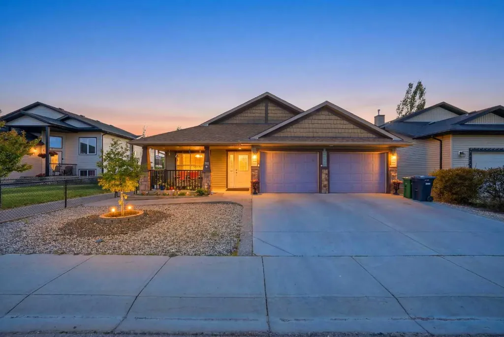 203 Hillcrest Boulevard Strathmore AB T1P 0A3