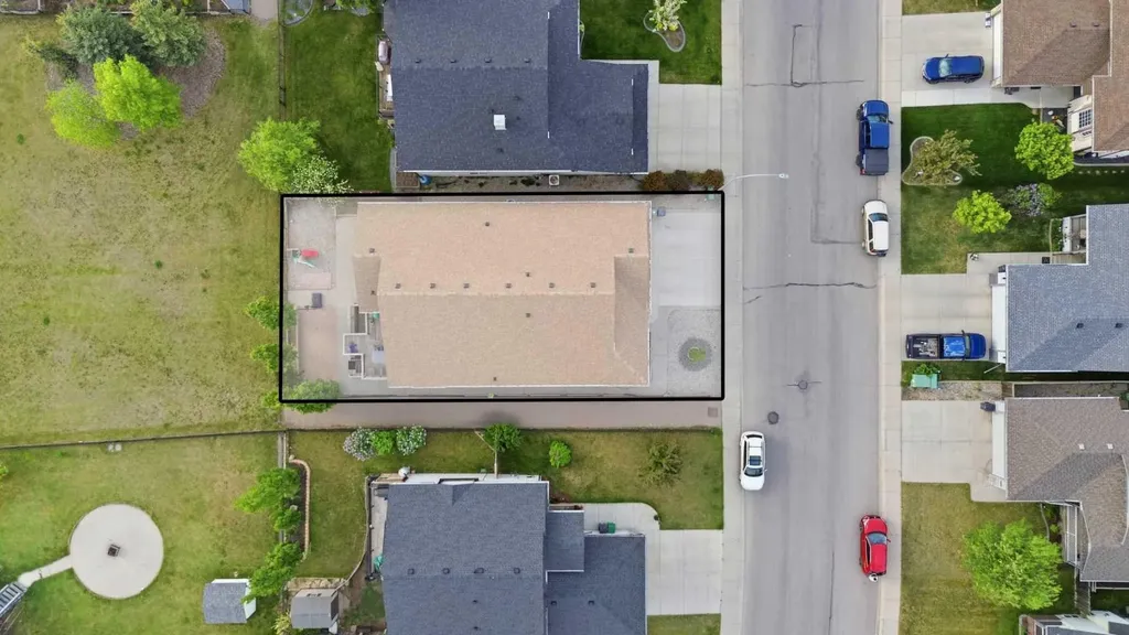 203 Hillcrest Boulevard Strathmore AB T1P 0A3