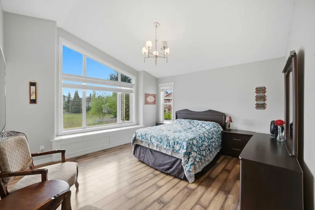 203 Hillcrest Boulevard Strathmore AB T1P 0A3