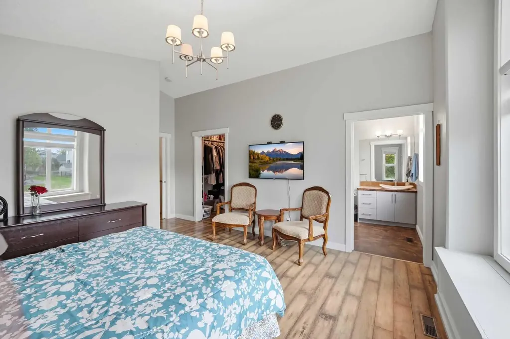 203 Hillcrest Boulevard Strathmore AB T1P 0A3