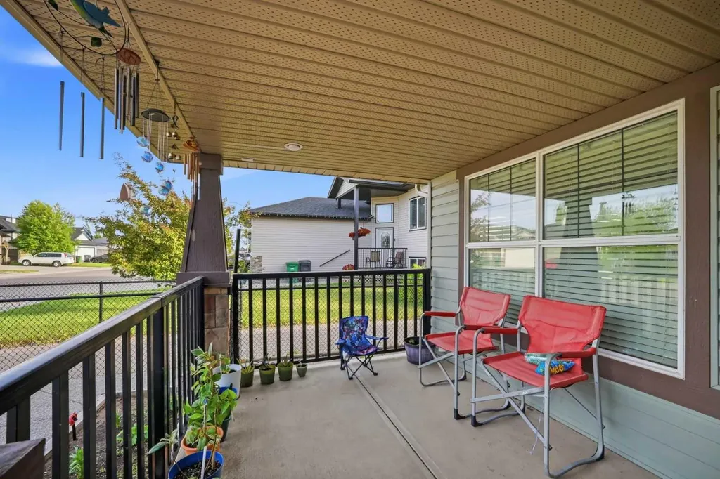 203 Hillcrest Boulevard Strathmore AB T1P 0A3