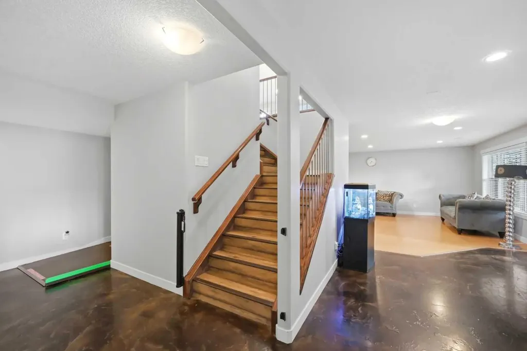 203 Hillcrest Boulevard Strathmore AB T1P 0A3