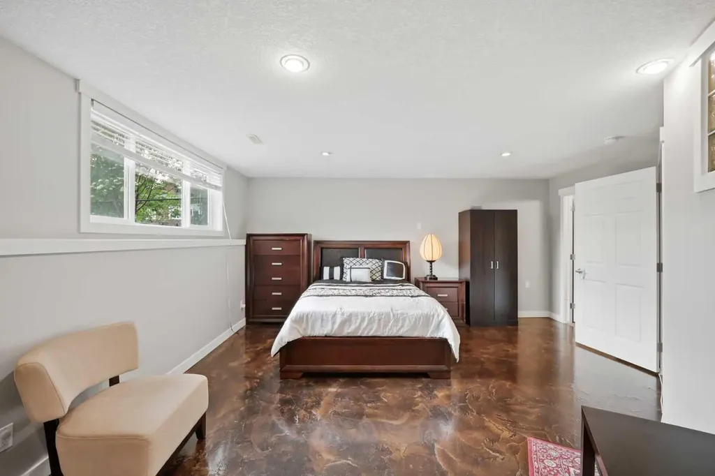 203 Hillcrest Boulevard Strathmore AB T1P 0A3