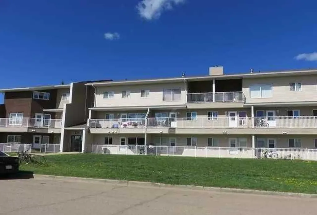 201 12 Avenue SW Slave Lake AB T0G 2A4