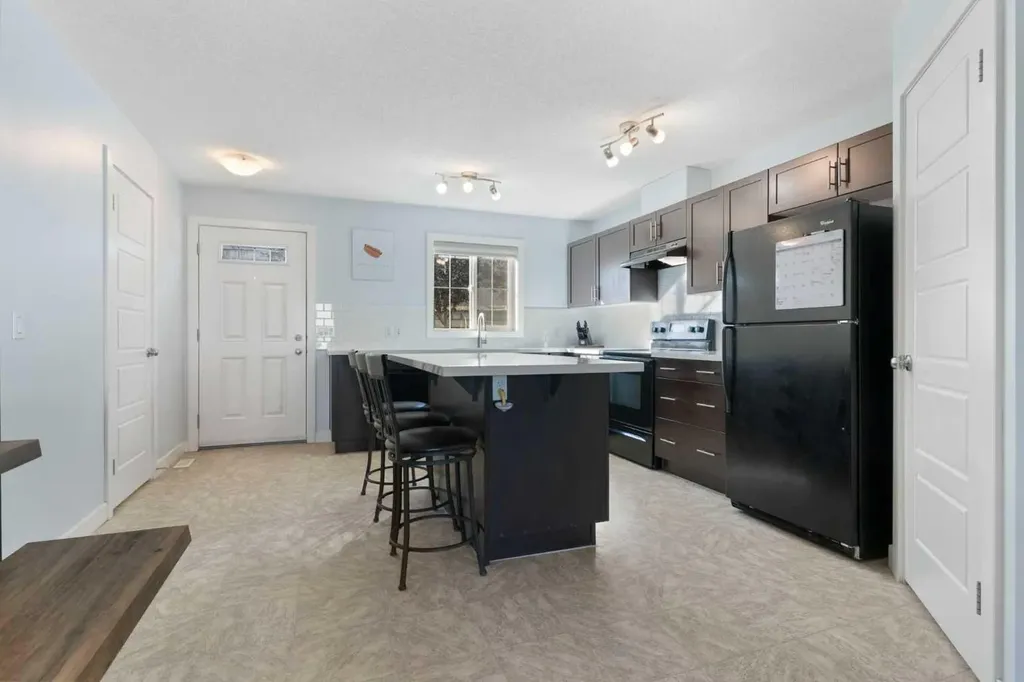 90 Pantego Lane NW Calgary AB T3K 0T1