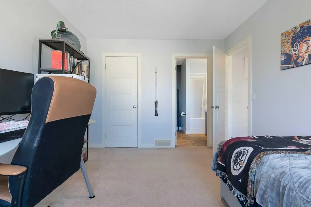 90 Pantego Lane NW Calgary AB T3K 0T1