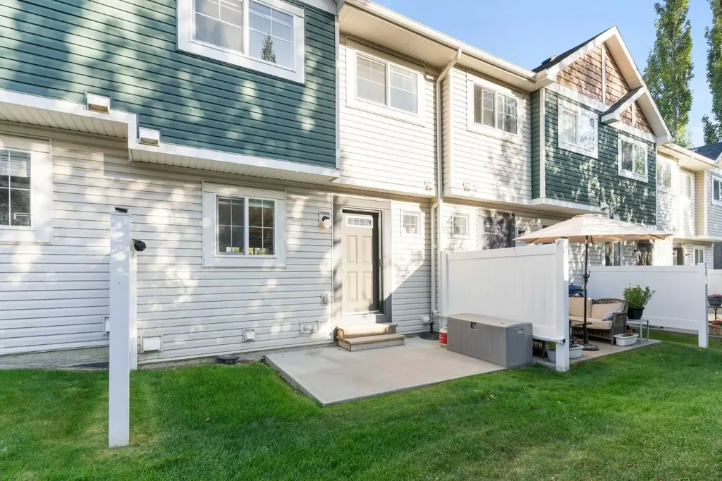 90 Pantego Lane NW Calgary AB T3K 0T1