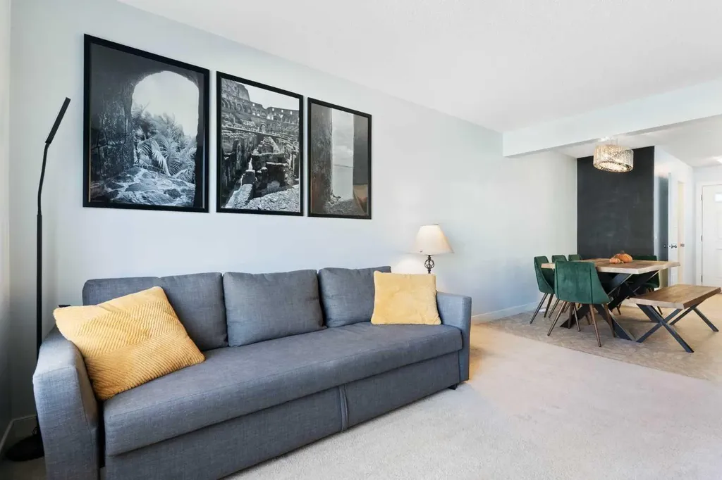 90 Pantego Lane NW Calgary AB T3K 0T1