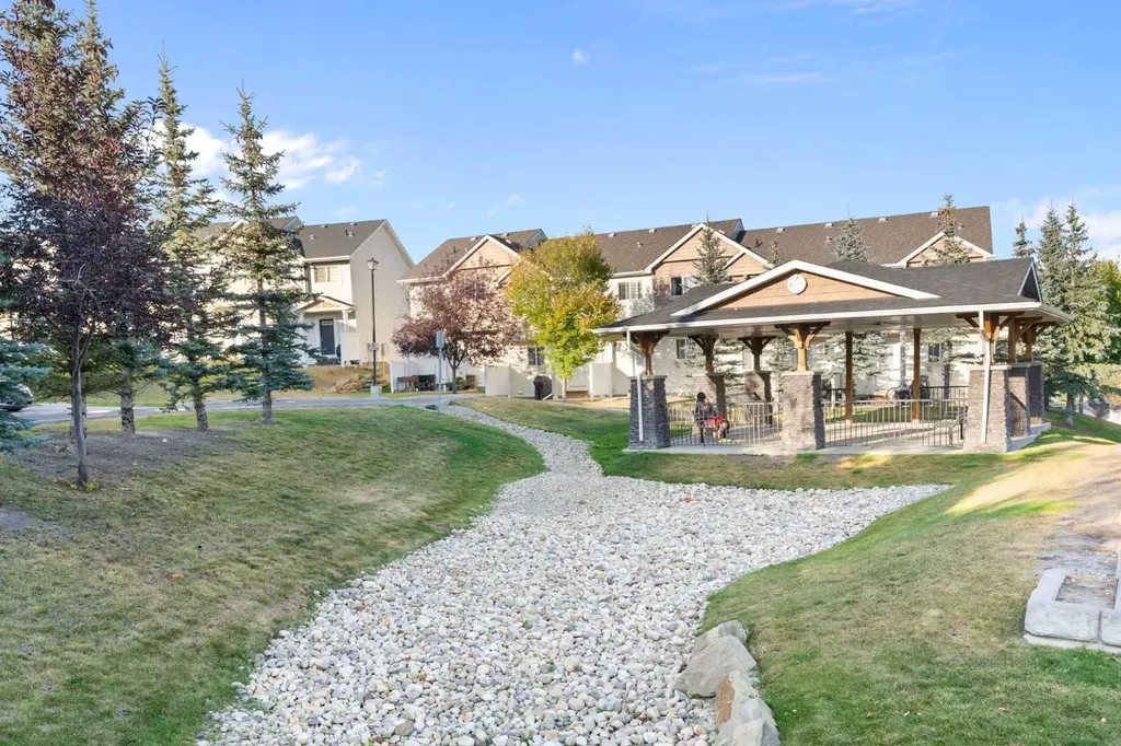 90 Pantego Lane NW Calgary AB T3K 0T1