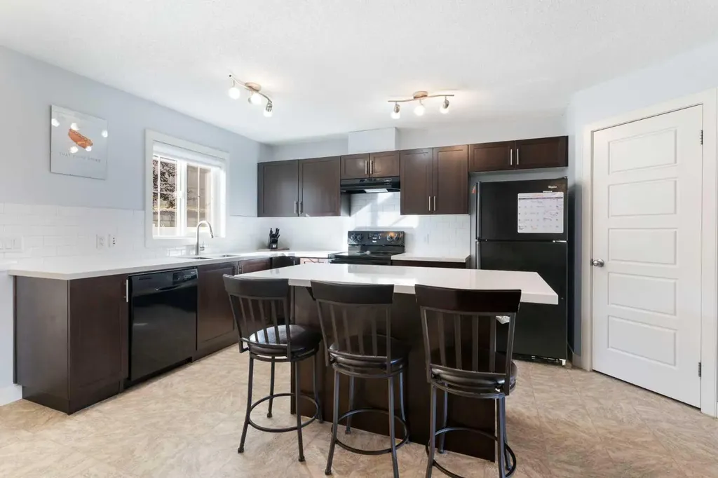 90 Pantego Lane NW Calgary AB T3K 0T1