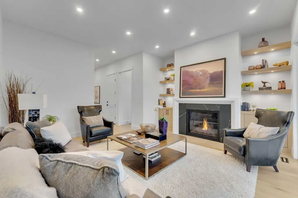 1727 19 Avenue NW Calgary AB T2N 0S5
